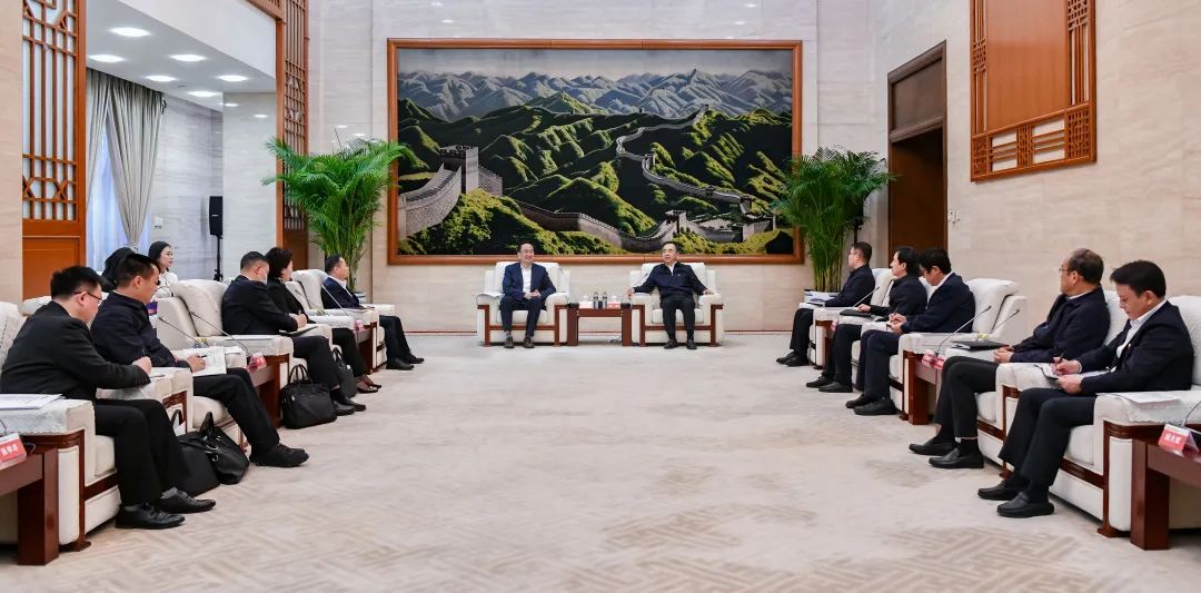 4，26會見 df8a9bca2a5d96592a22791dc1068a2.jpg